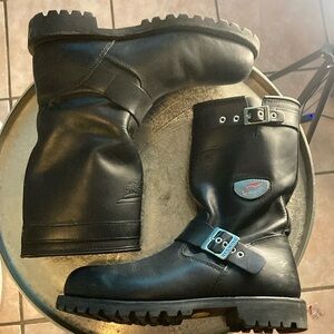 Red wing engineer steel toe 988 8.5D